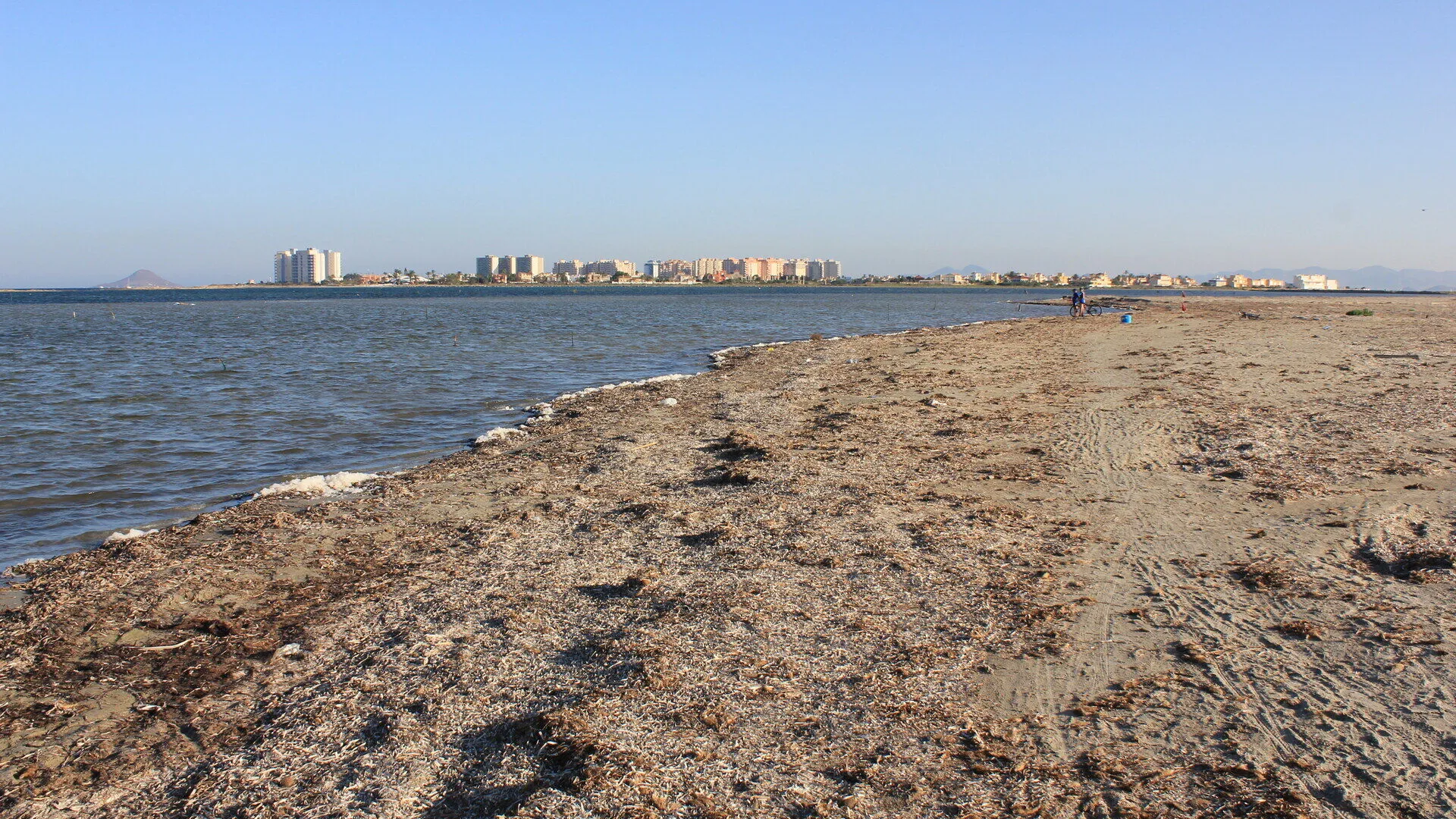 Le cordon de La Manga sur la Mar Menor, Murcie, 2013. Photo : Øyvind Holmstad, CC BY-SA 3.0