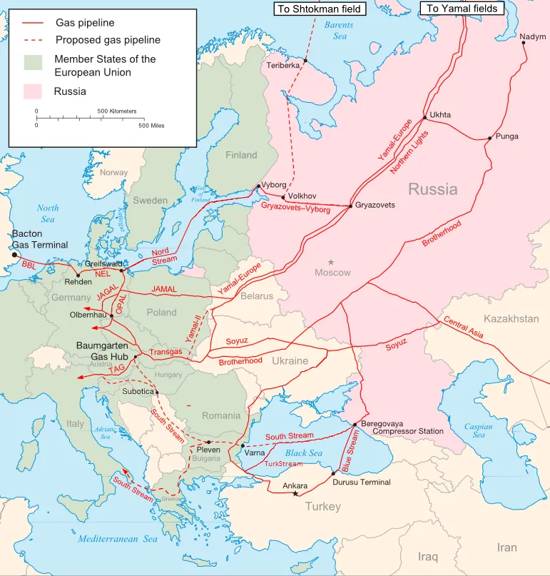 The main Russian gas export pipelines to Europe: Nord Stream, Yamal–Europe, Blue Stream, Druzhba, and others. Map: Samuel Bailey, 2009. Licence: CC BY 3.0. Source: Wikimedia Commons https://commons.wikimedia.org/wiki/File:Major_russian_gas_pipelines_to_europe.png